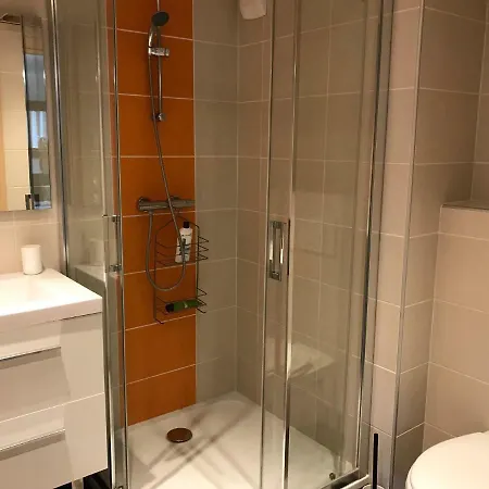 Joli Studio - 10 Min A Pied Du Lac Apartment Annecy